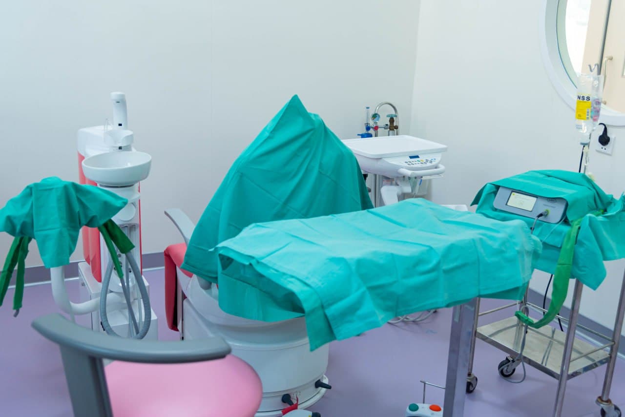 Oral Surgery at Roomchang Dental Hospital